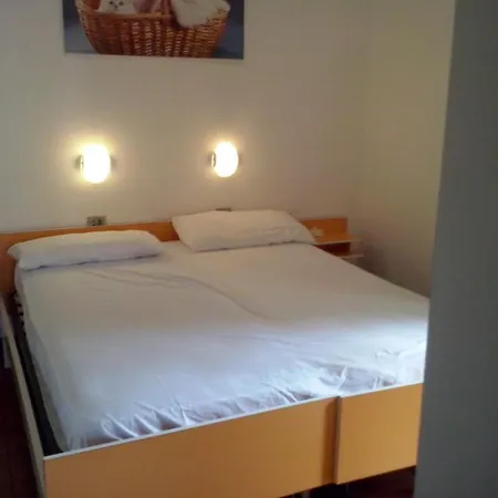 Adorable Surrounded By Garden 650m From The Sea