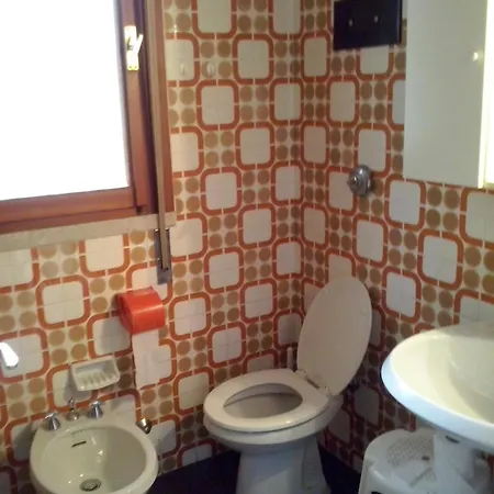 Apartment Adorable Surrounded By Garden 650m From The Sea